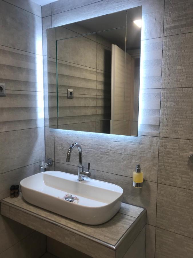 Avra Comfort Rooms - Family 尼坡帝 外观 照片
